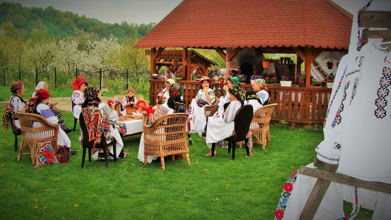 Pensiunea Rares Bistrita Bargaului Extérieur photo